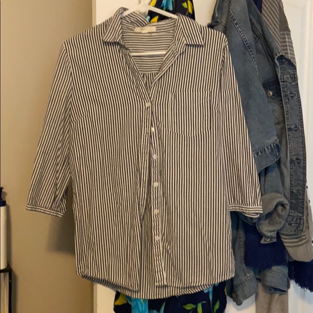 Black and white pin stripe button up